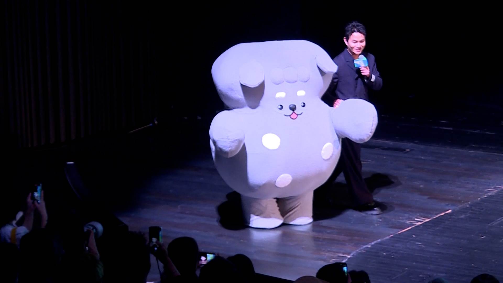 可愛吉祥物壺裡狗首度亮相，為整場活動畫下完美句點。（圖／東森新聞）