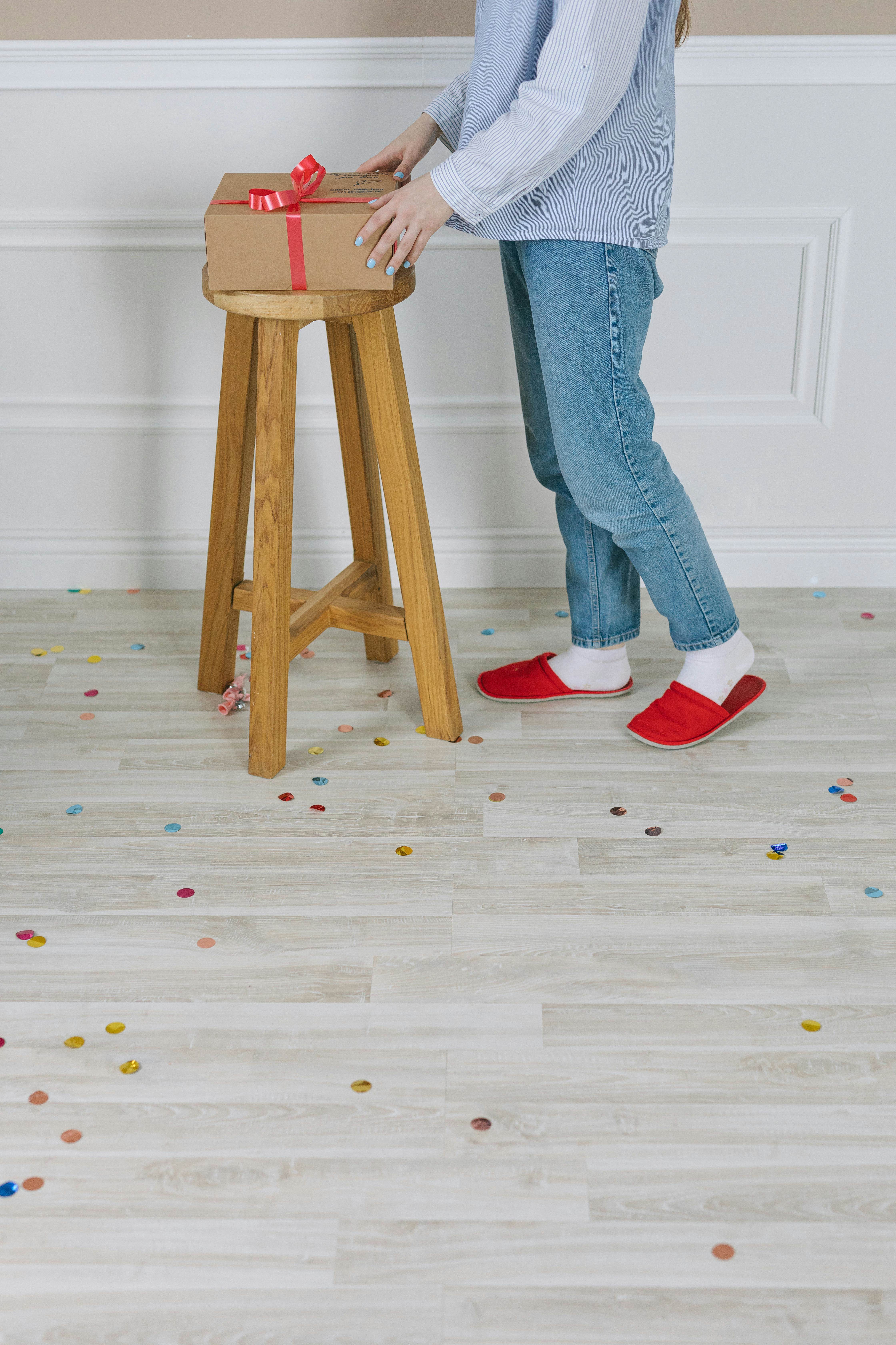 一則貼文立刻引爆網友熱烈討論,掀起一場關於「時尚」與「實用」的論戰。(示意圖/翻攝自pexels)