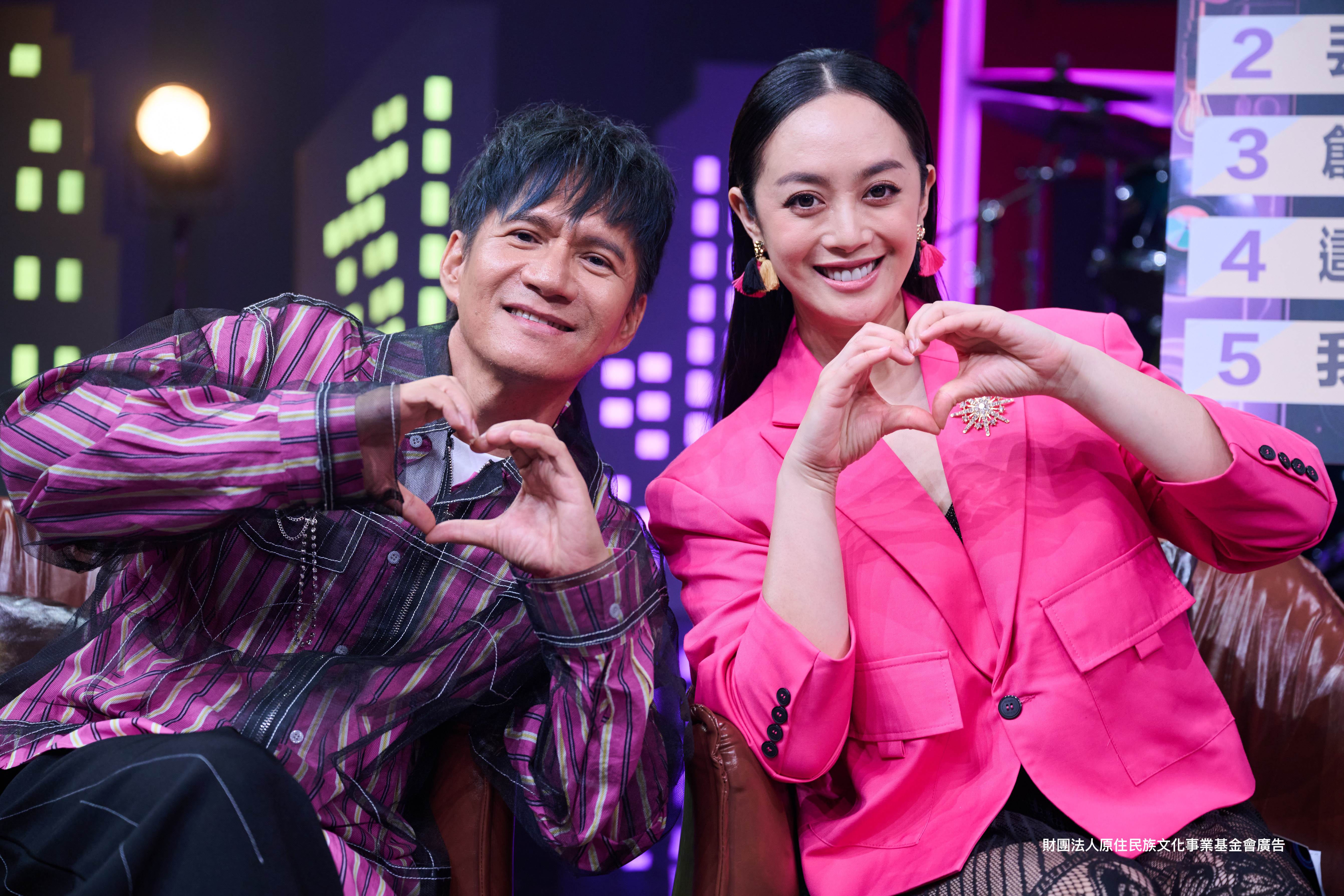 《Radiw不打烊》由布農族<a href='/search/tags/金曲歌王/' target='_blank'>金曲歌王</a>Biung王宏恩與阿美族<a href='/search/tags/金曲歌后/' target='_blank'>金曲歌后</a>Usay Kawlu舞思愛共同主持。（圖／原文會提供） 