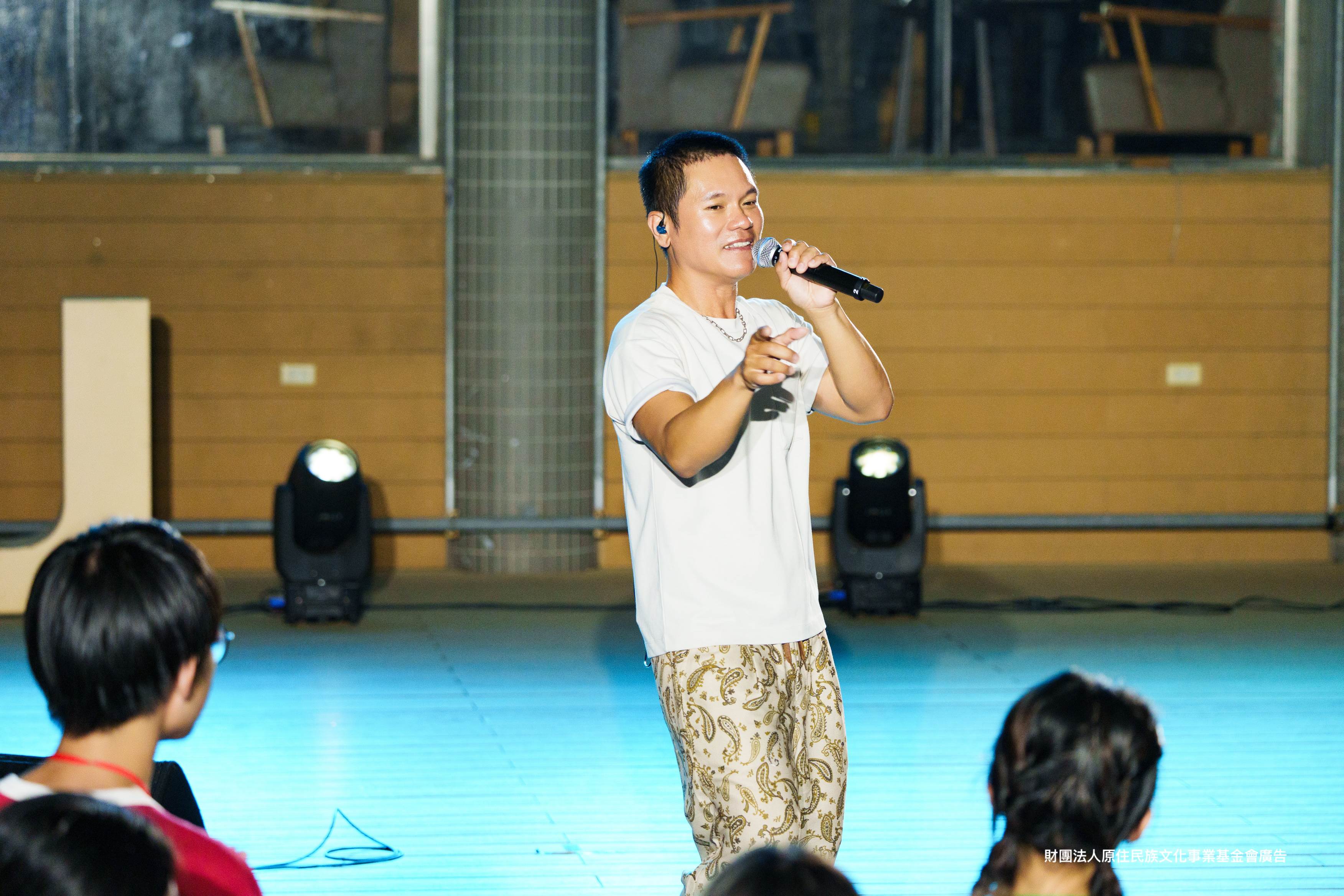 圖2-正緊鑼密鼓為11月8日、11月9日在台東縣都蘭登場的《阿米斯音樂節》籌辦的Suming舒米恩