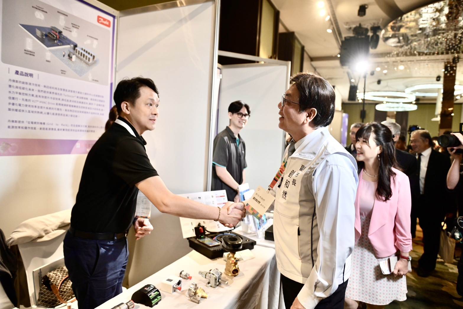 四市透過舉辦多場培力課程，已吸引超過1200家企業參與，完成8300家次能源查核