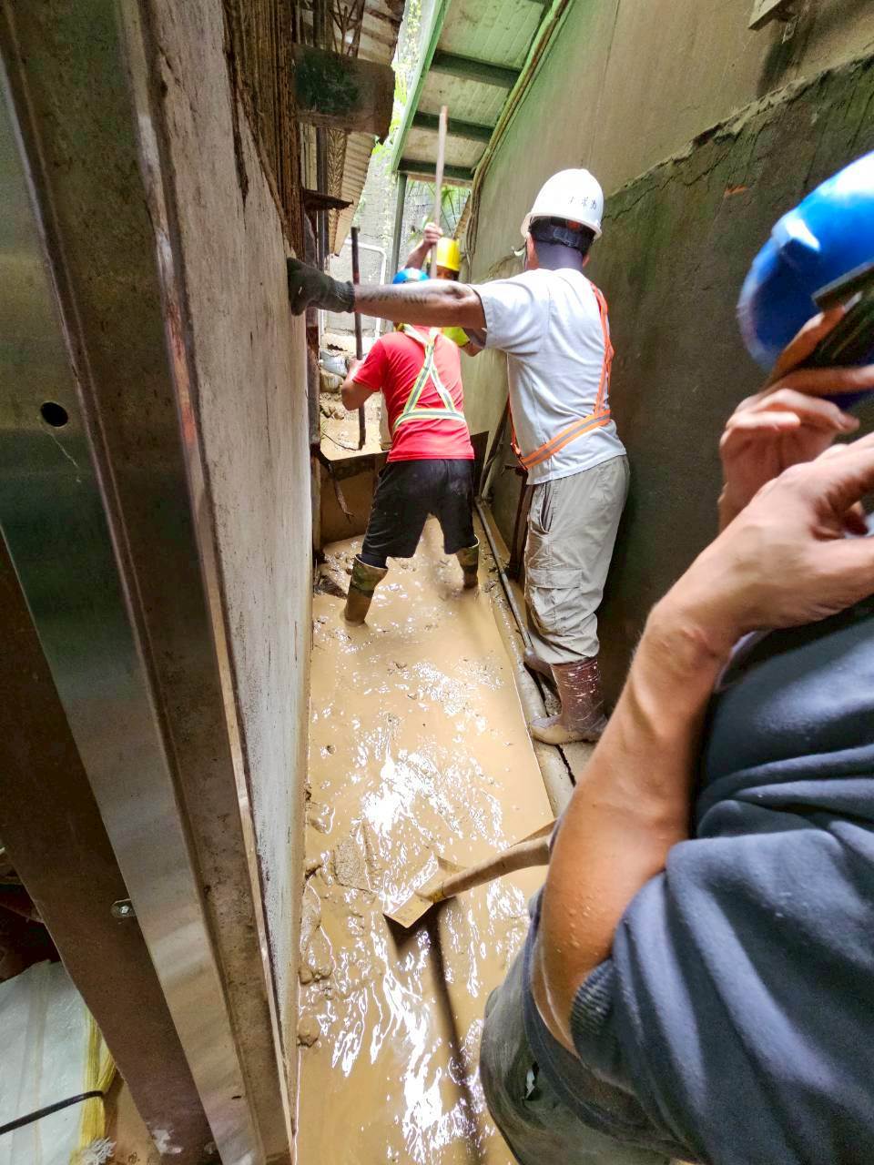 LINE_ALBUM_20251029_251029_1