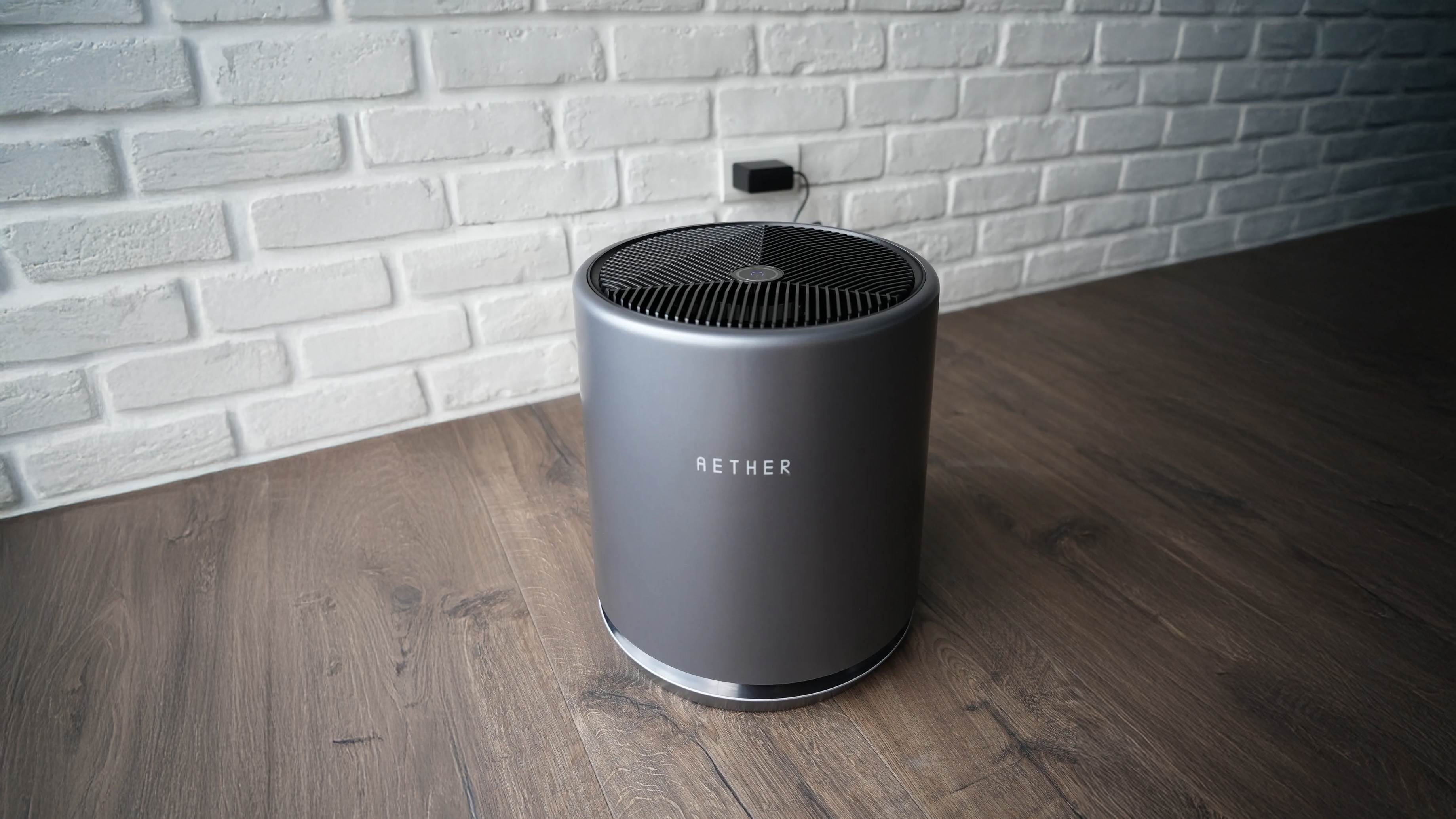 AETHER STMED-1採用醫療級 HEPA 13 主濾網，搭配靜電複合層，可過濾 99.97% 的懸浮微粒、塵蟎、花粉與異味。 （圖／菘田有限公司提供）