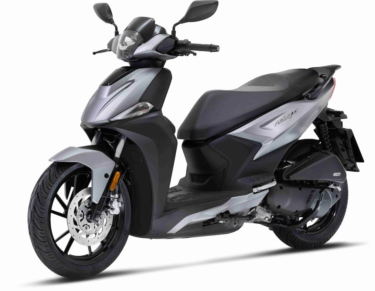 以「智慧簡約」為設計理念的Agility NX 125,搭載全新「Green Power引擎」,燃油消耗降低 21%,溫室氣體排放減少17%。(圖/光陽提供)