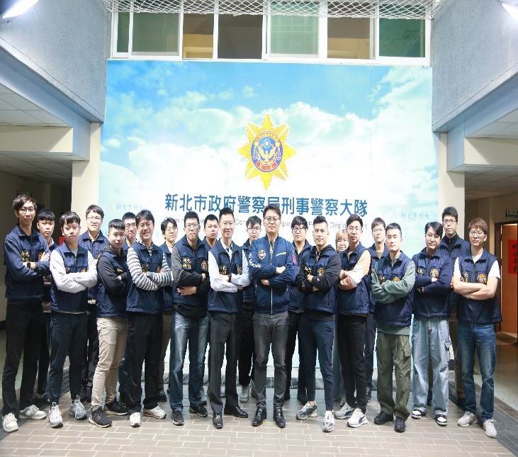 堅強的新北科偵團隊。（圖／新北市政府警察局）