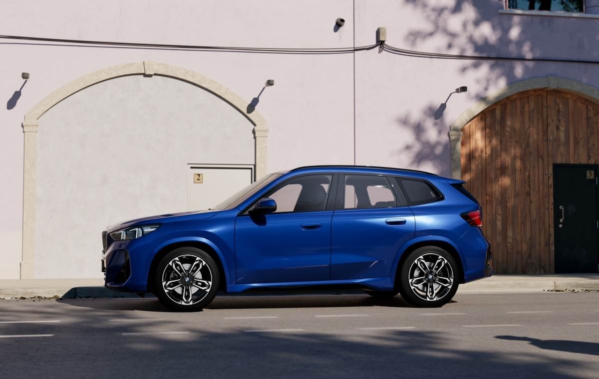 全新BMW X1 M Sport全車系標配M Sport套件，輪圈則依等級劃分成18吋與19吋。（圖／汎德提供）