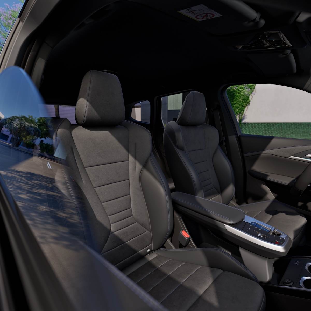 雙前座跑車座椅。（圖／汎德提供）