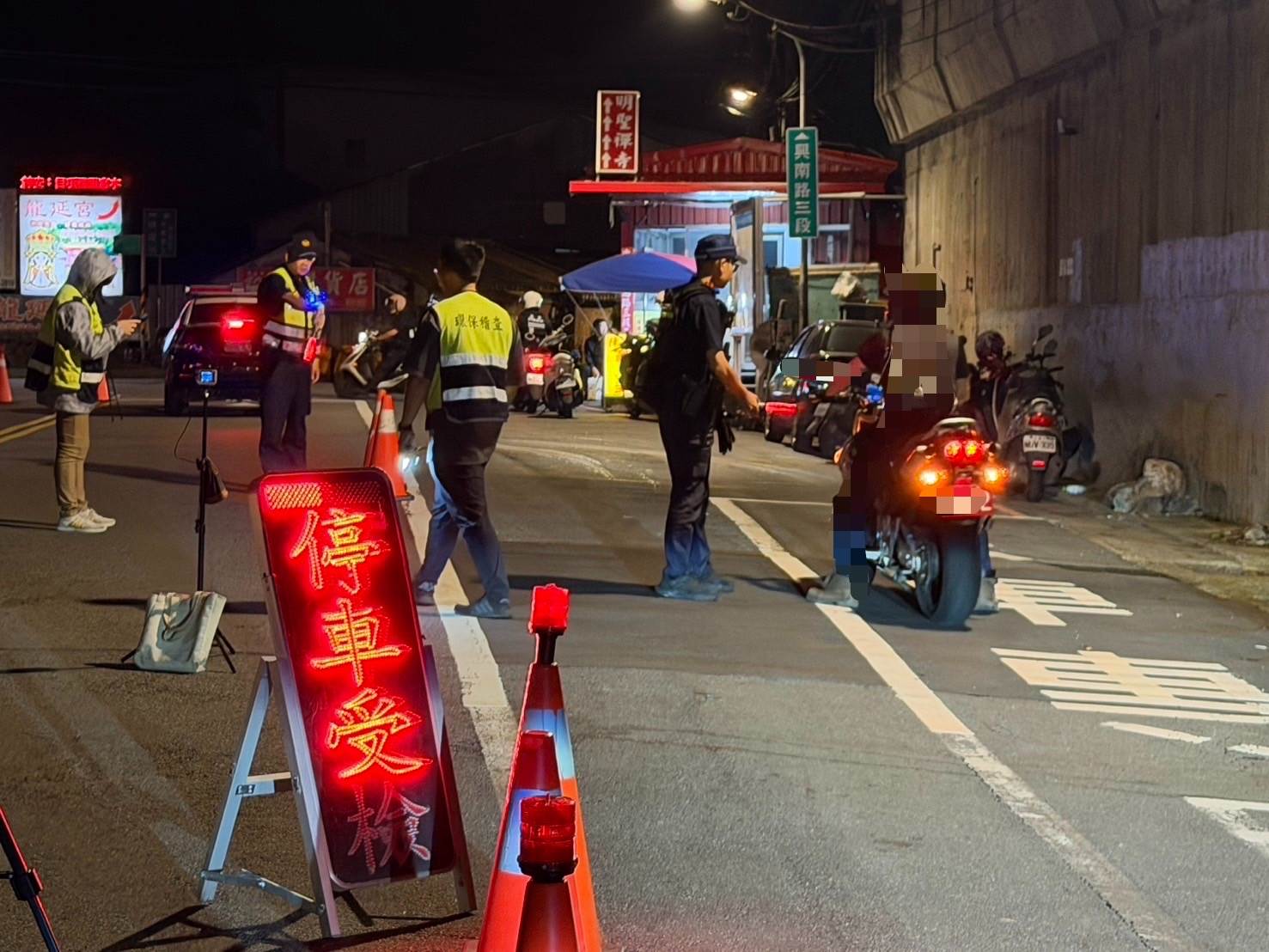 868C3219-F407-47FB-B04E-BB85AADF6C0E