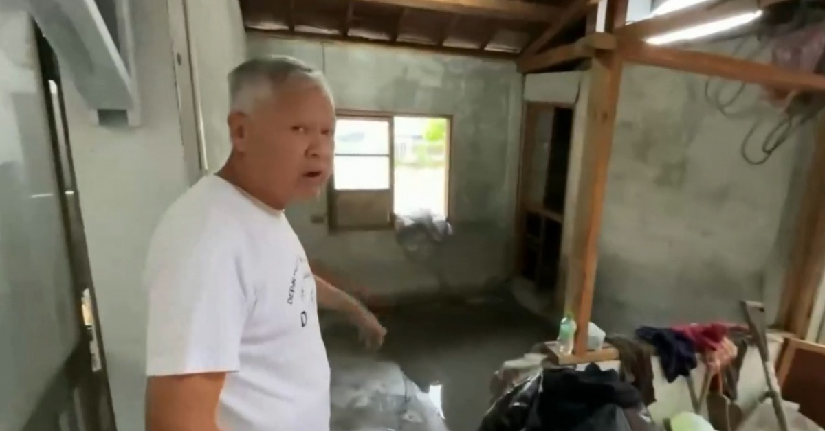 屋主無奈表示，這次是一個多月來第二次出現積淹水。（圖／東森新聞）