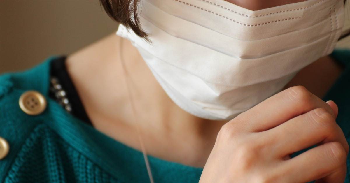 有使用過的網友留言「我之前狂咳含進去不用30秒就不咳了」。(示意圖/photoAC)