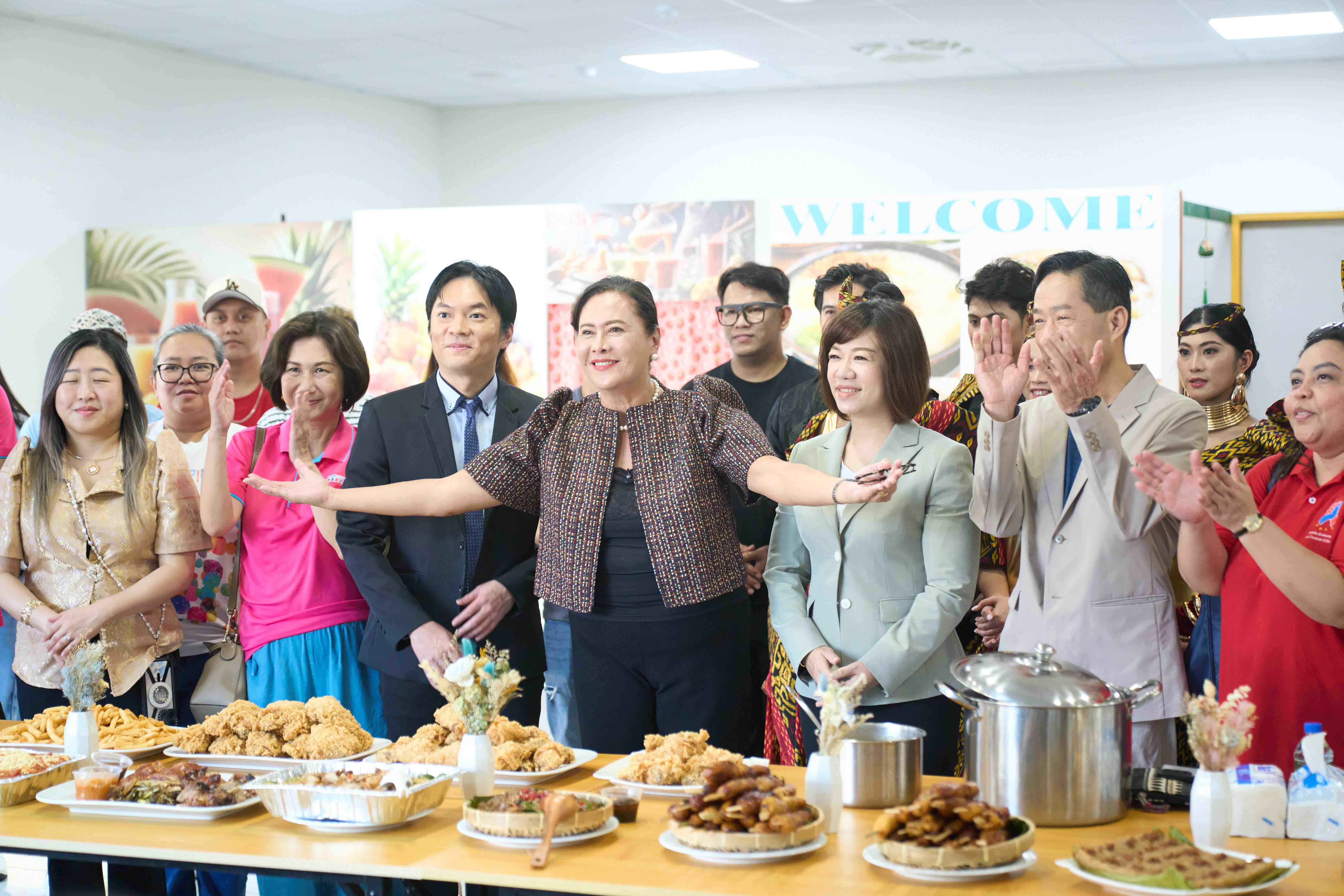 自助餐形式彙集台中道地菲國小吃與菜餚