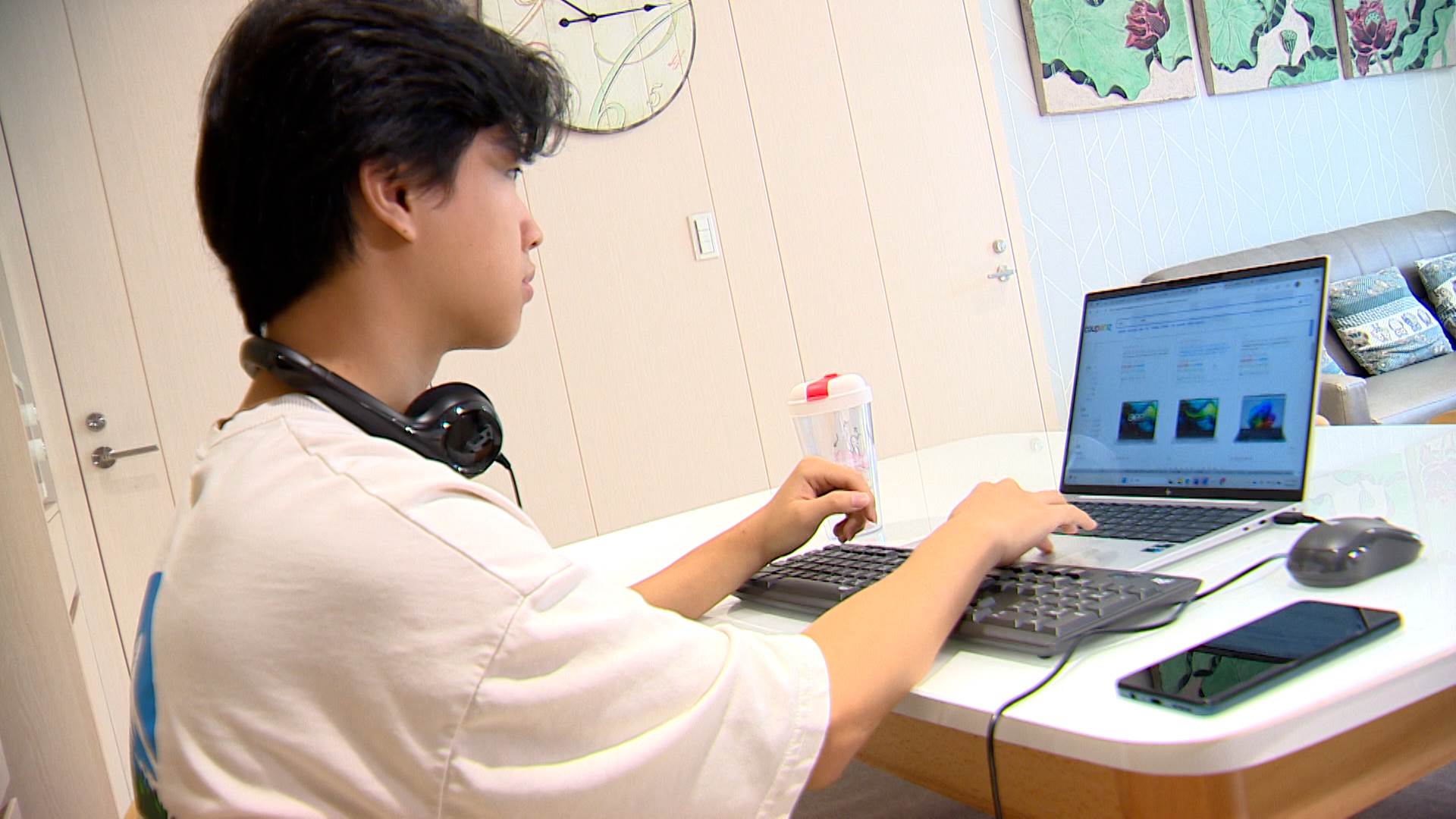 新聞跨螢2024_數位專案.00_01_00_24.Still019