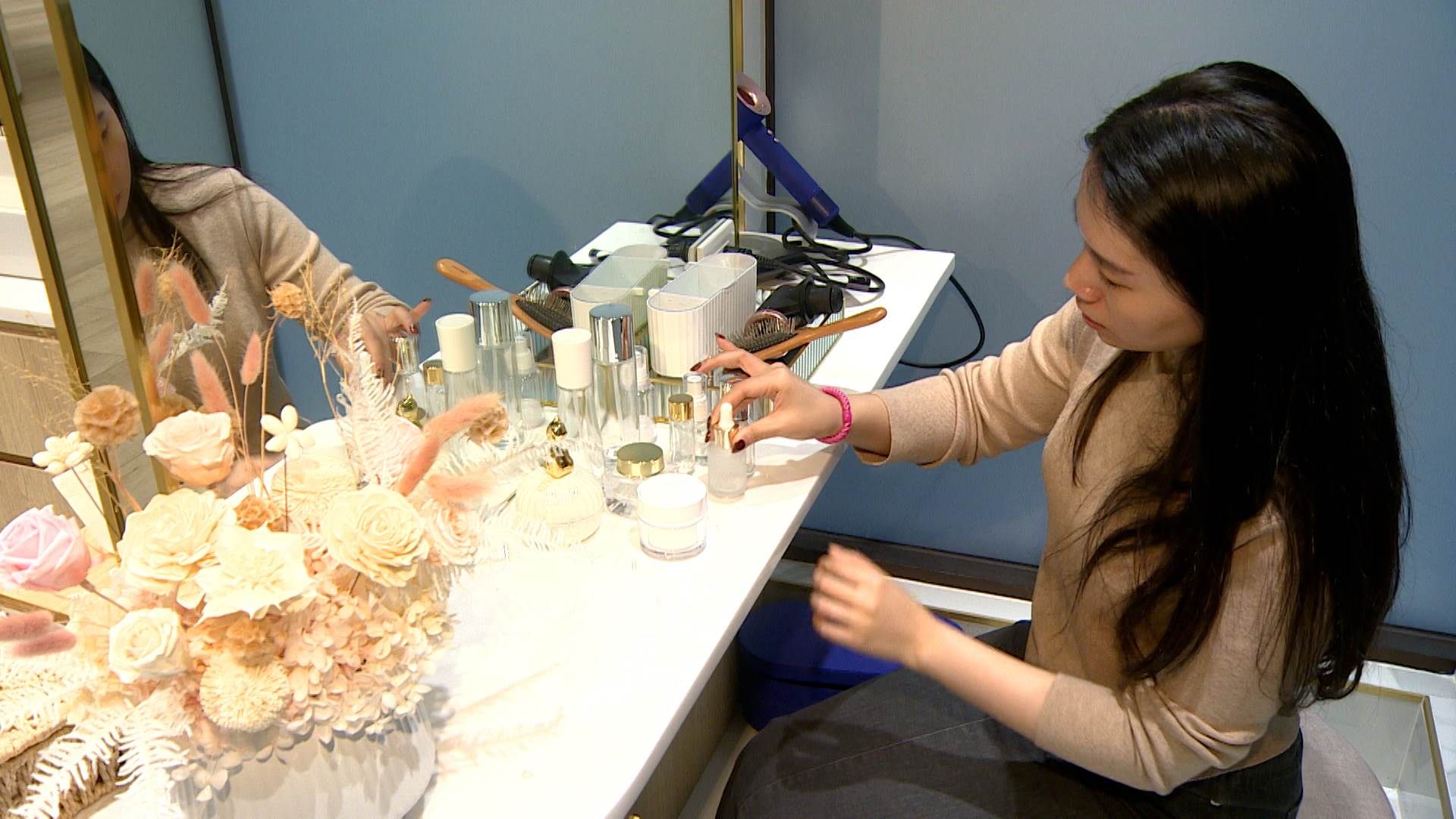 序列 18.00_05_50_15.Still008