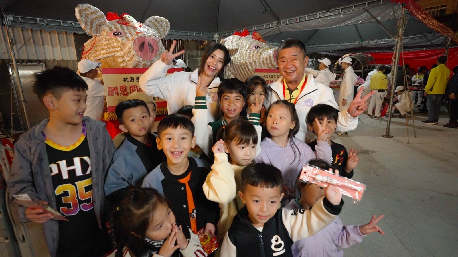 這次還有小朋友們共同參與傳統宗教儀式，在體驗中傳承文化與信仰。（圖／Linking 368 Taiwan恁去台灣提供）