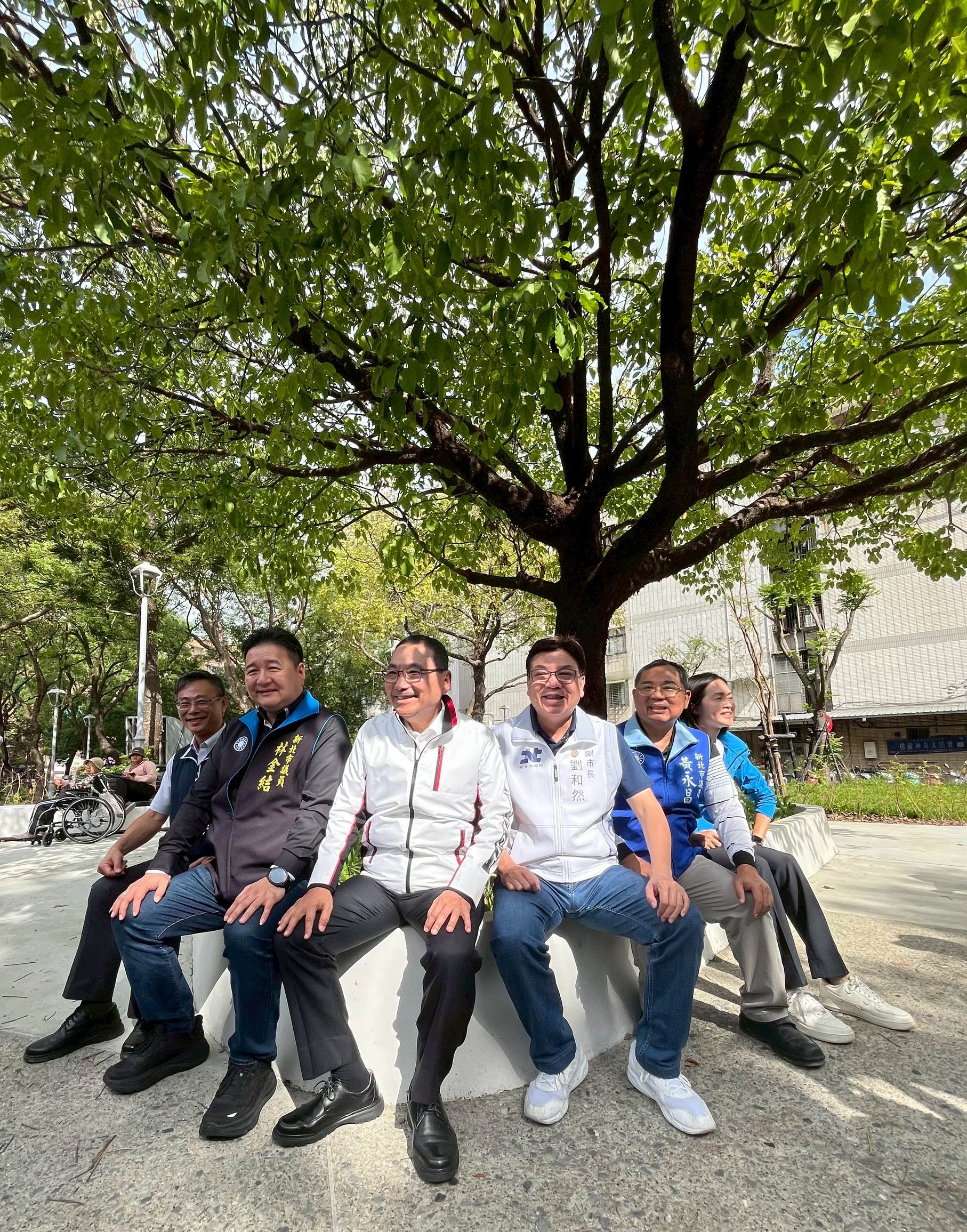 串聯捷運海山站與社宅生活圈,優化步行與無障礙動線,成為兼具休憩與活動功能的公共空間。(圖/新北市土城區公所提供)