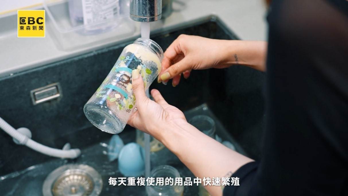 醫師提醒，病毒往往藏在反覆使用的物品中。（圖／東森新聞）