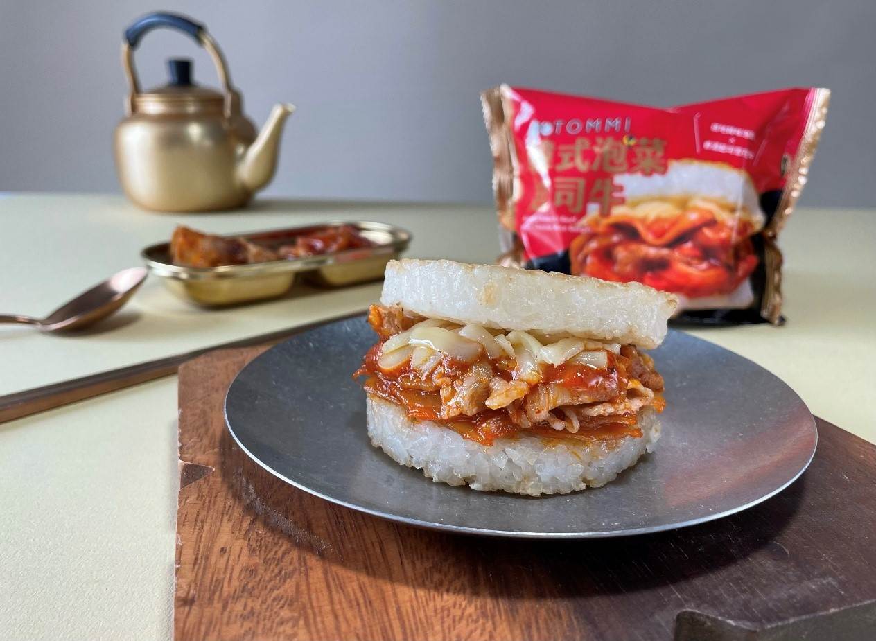 新口味米漢堡一上市7-11便在社群瞬間引爆話題。(圖/業者提供)