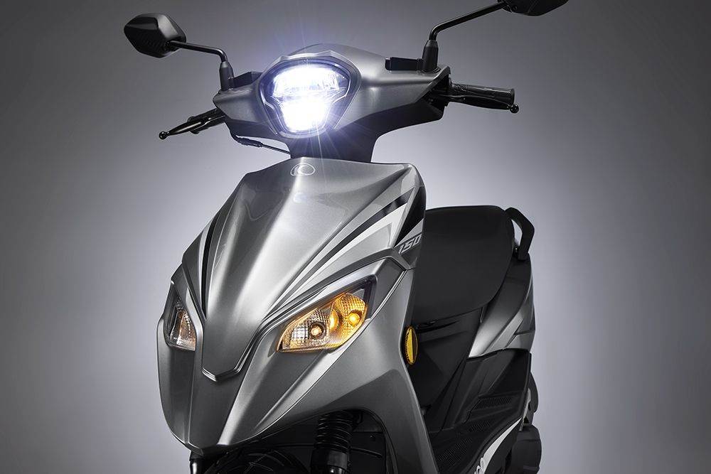 頭燈為飛利浦Class D LED大燈，提供更高亮度的照明表現，帶來更安全的夜間騎乘效果。（圖／KYMCO提供）