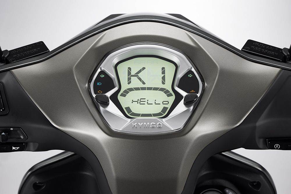 新K1特仕版換上全新全液晶儀錶，資訊顯示更清晰易讀。（圖／KYMCO提供）