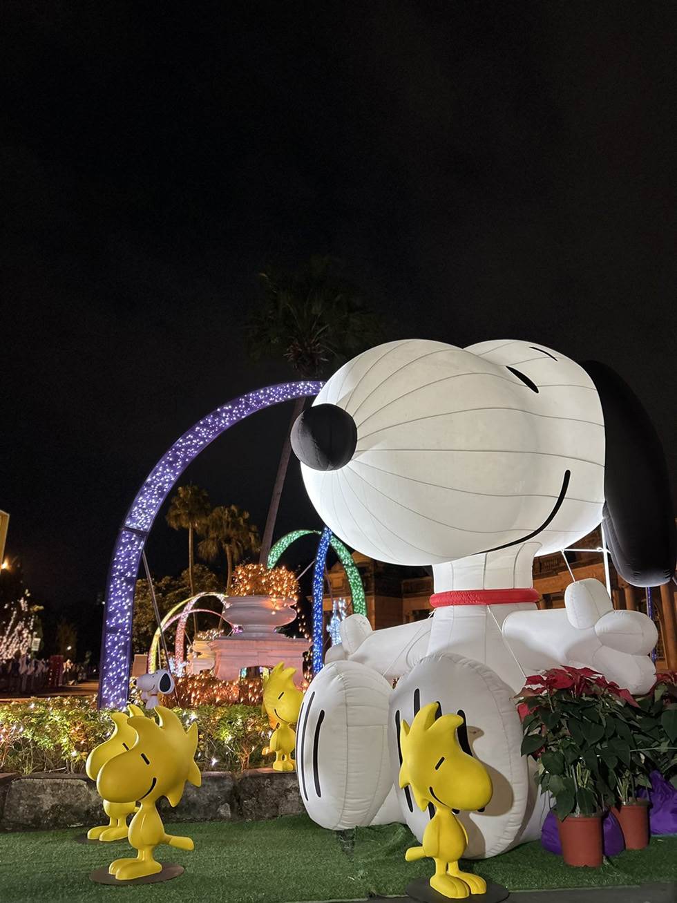 圖8：公館聖誕季11月29日在自來水園區浪漫開幕，「史努比」遍佈園區（臺北自來水事業處提供）