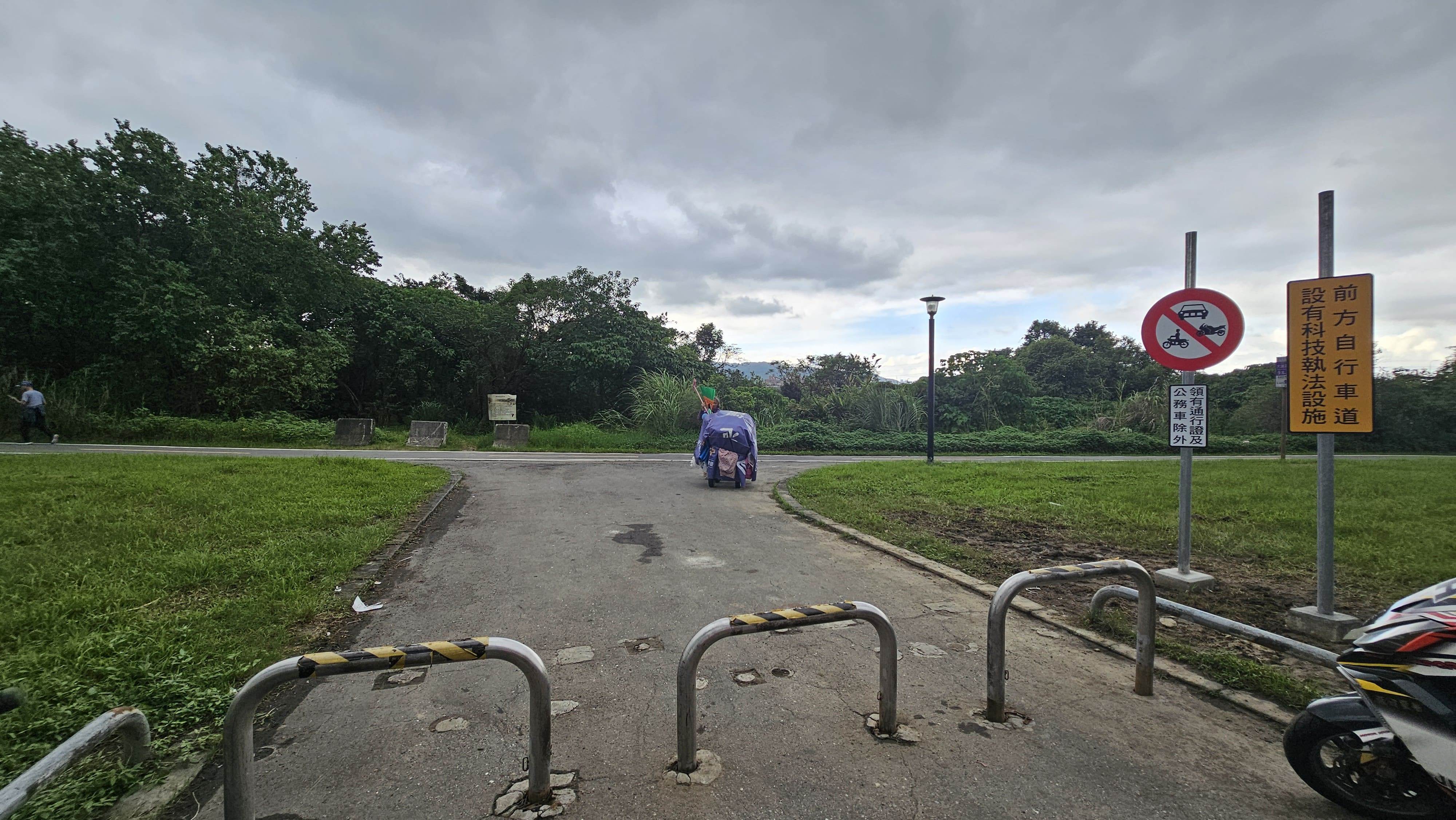 5.土城城林人工濕地自行車道(出入口)