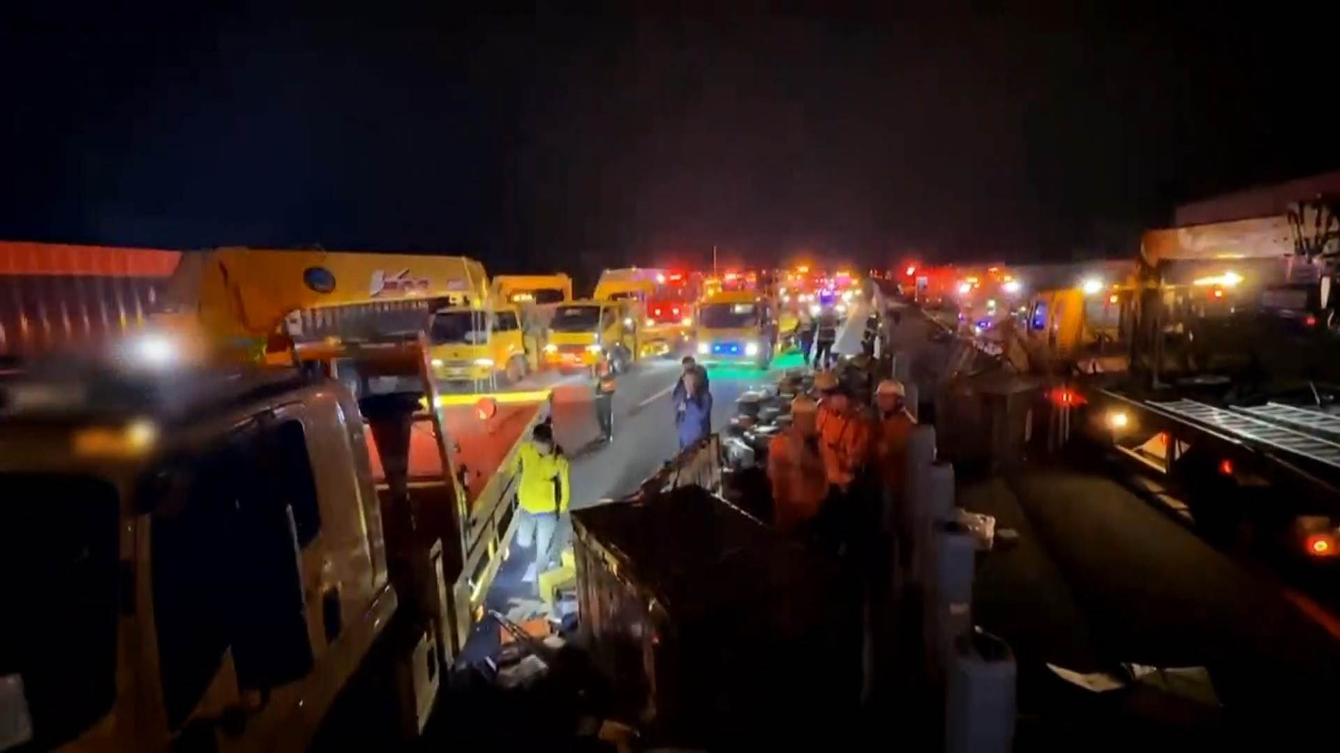 #1_Channel 3---2025_12_04---07_00_40---H264  8 bit---171---split002.mp4_snapshot_04.36.174