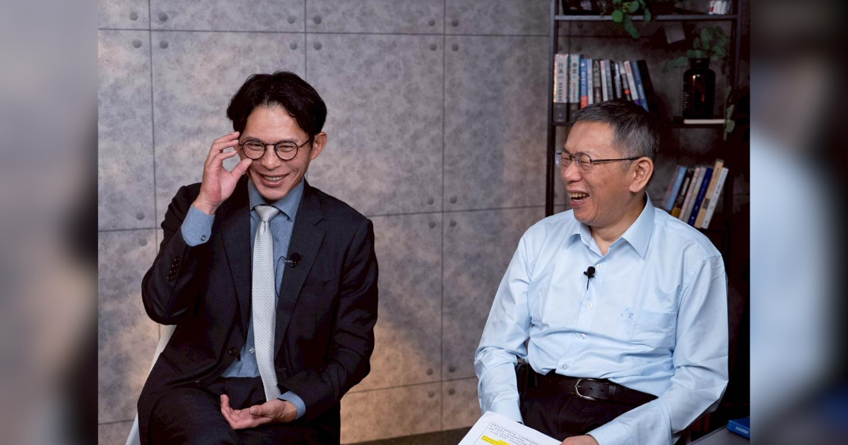 柯文哲與黃國昌在臉書預告今晚將直播。翻攝畫面