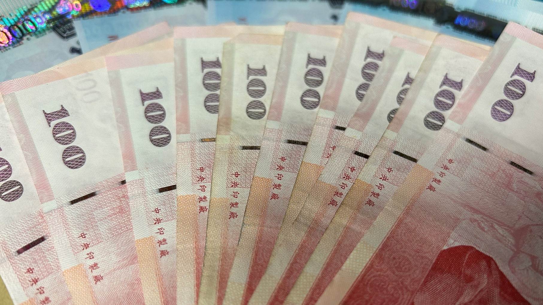 該場交換禮物的價格上限為1000元。(示意圖/東森新聞)