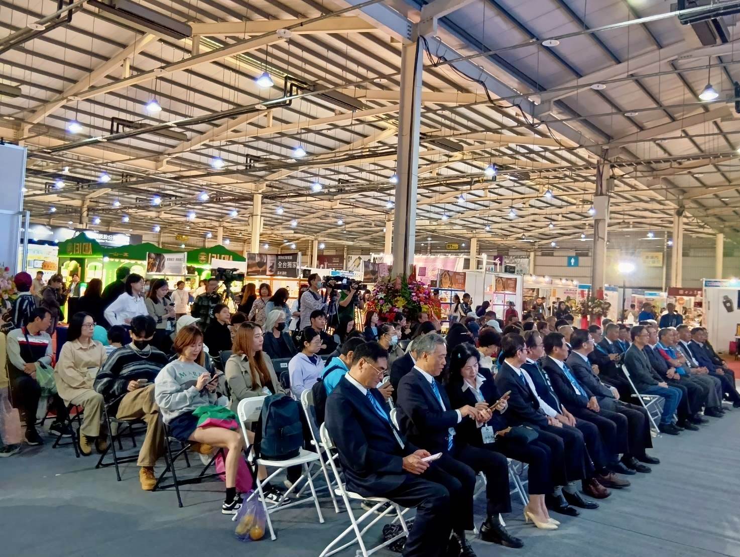 07眾多貴賓-民眾共襄盛舉