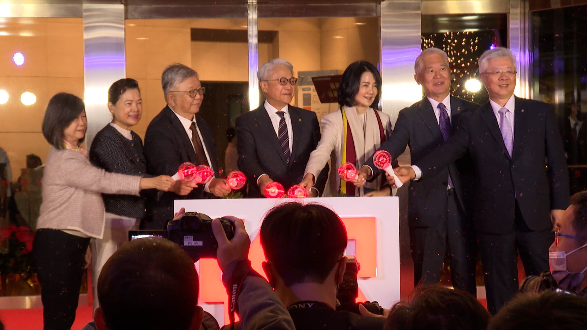 序列 18.00_00_05_00.Still009