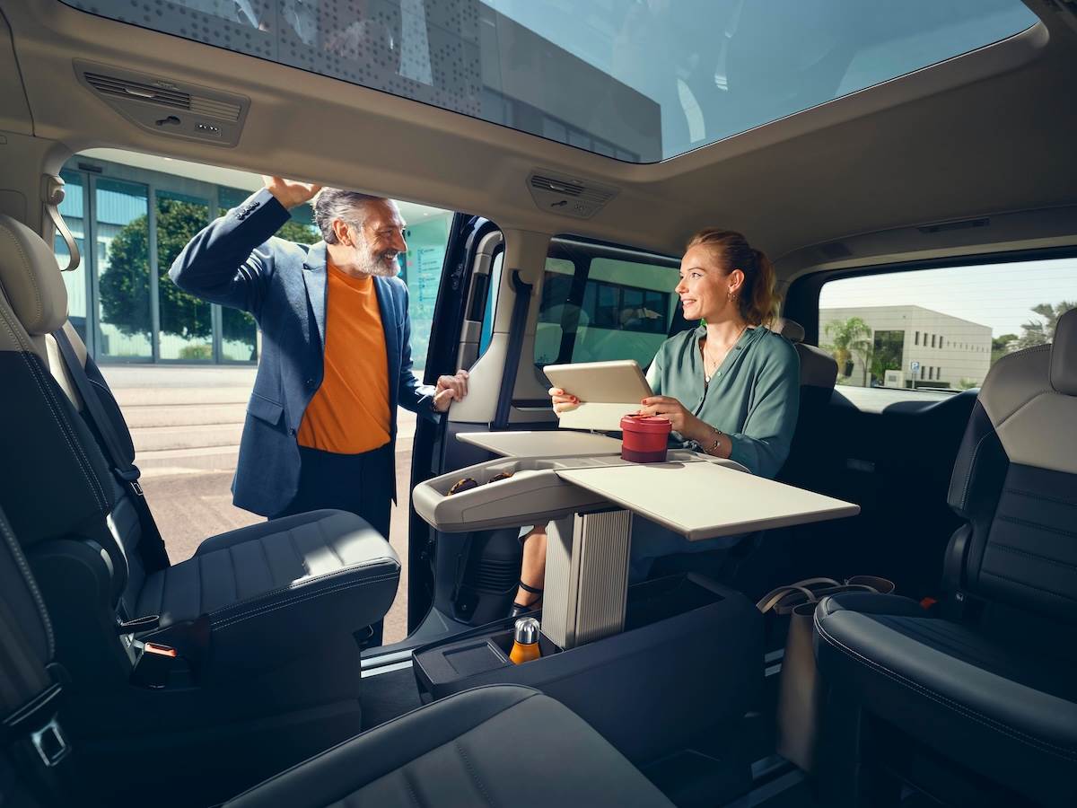 Multivan Life及Style車型維持7人座配置，並更新對座模式選配規格。（圖／台灣福斯商旅提供）