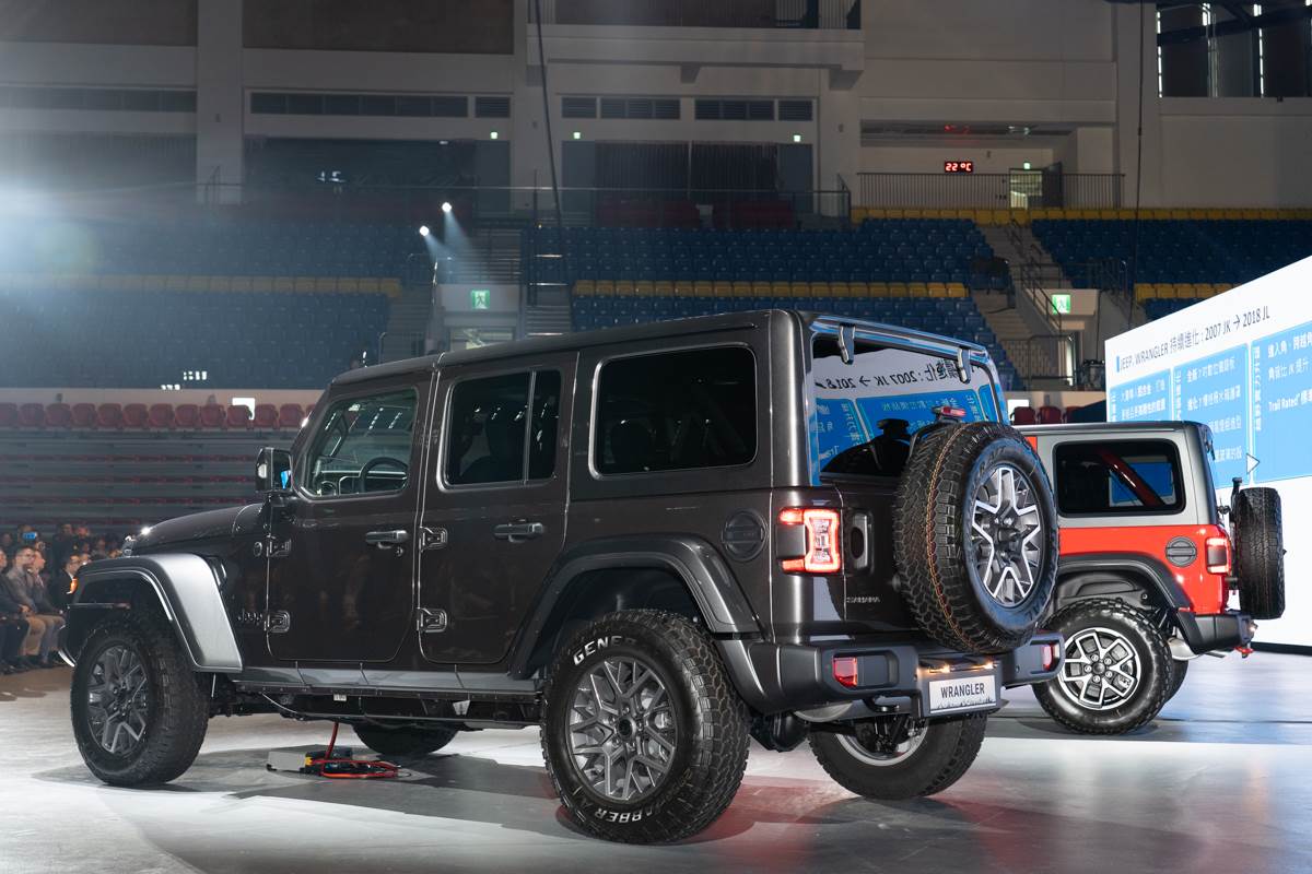 車體採用強化鋼與鋁合金複合結構打造,搭配強化式安全車體設計與底盤防護鋼板,能有效分散來自地形衝擊的力道。(圖/林昱丞攝影)