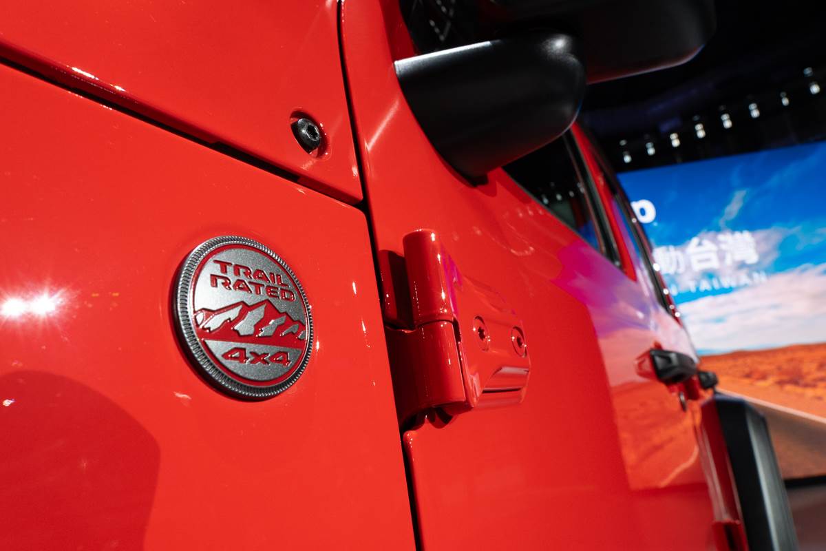 Trail Rated武力(五力)認證標章不只是一枚徽章,而是Wrangler實現越野傳奇的核心精神象徵:真實、可靠、無懼的極限能力。(圖/林昱丞攝影)