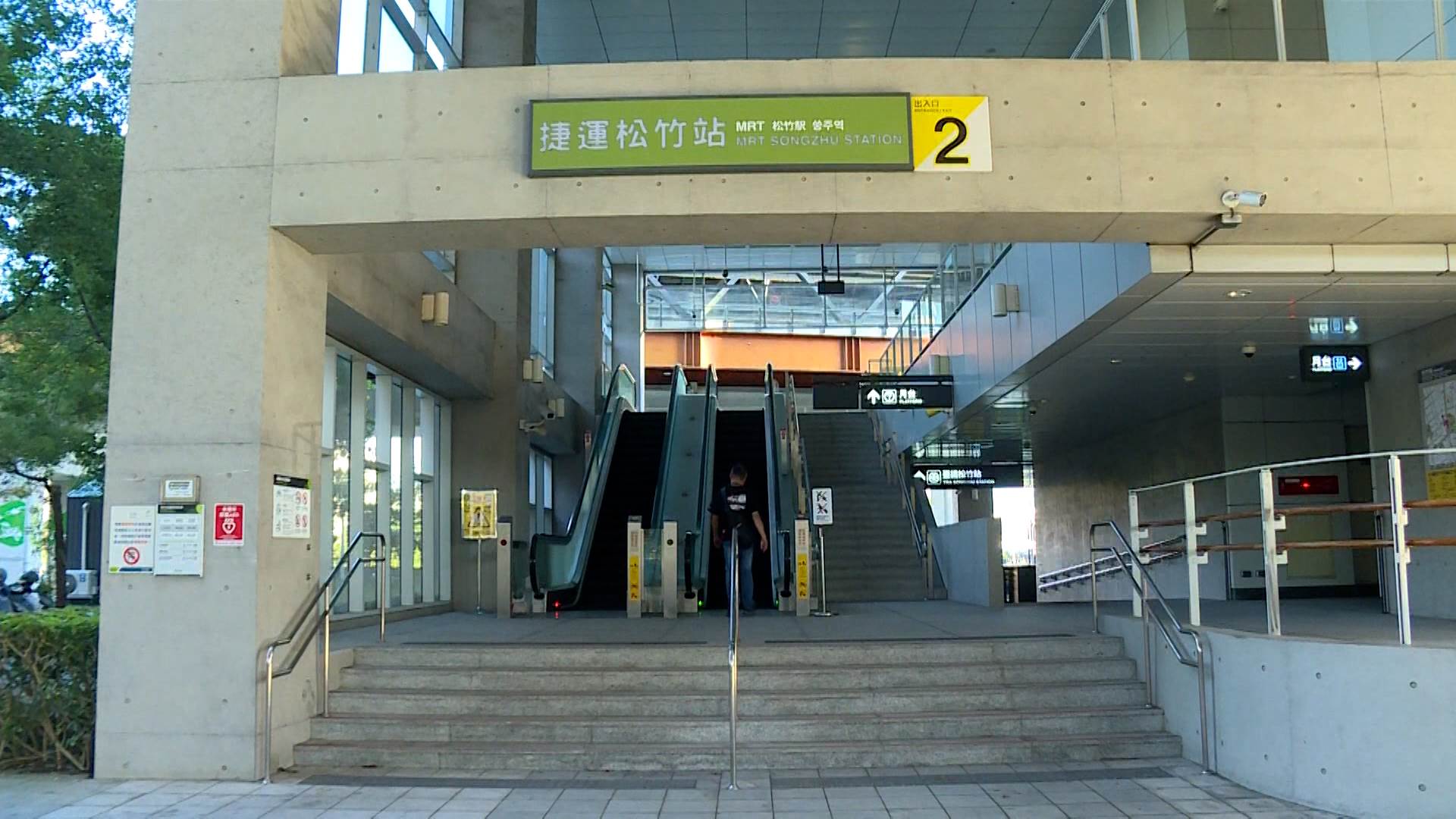 序列 18.00_00_37_26.Still008