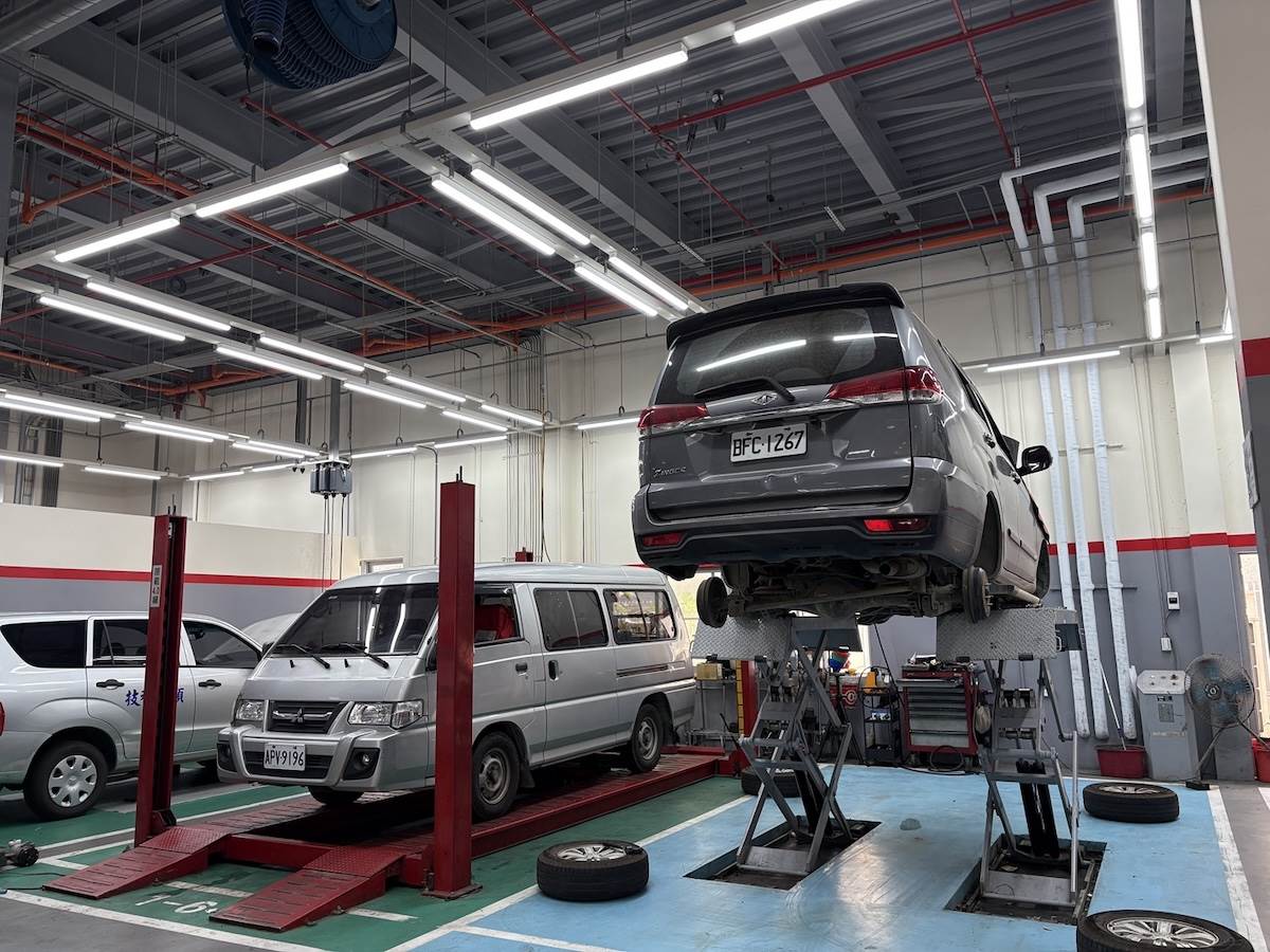 中華三菱於活動期間特別規劃包含輪胎、引擎室、底盤、煞車及車電系統等5大系統,共計34項免費檢查。(圖/中華三菱提供)