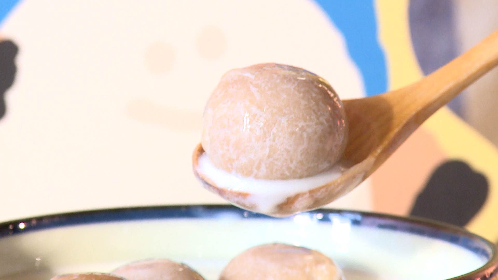 桂冠推出提拉米蘇入餡湯圓，為冬至注入創新風味。（圖／東森新聞）