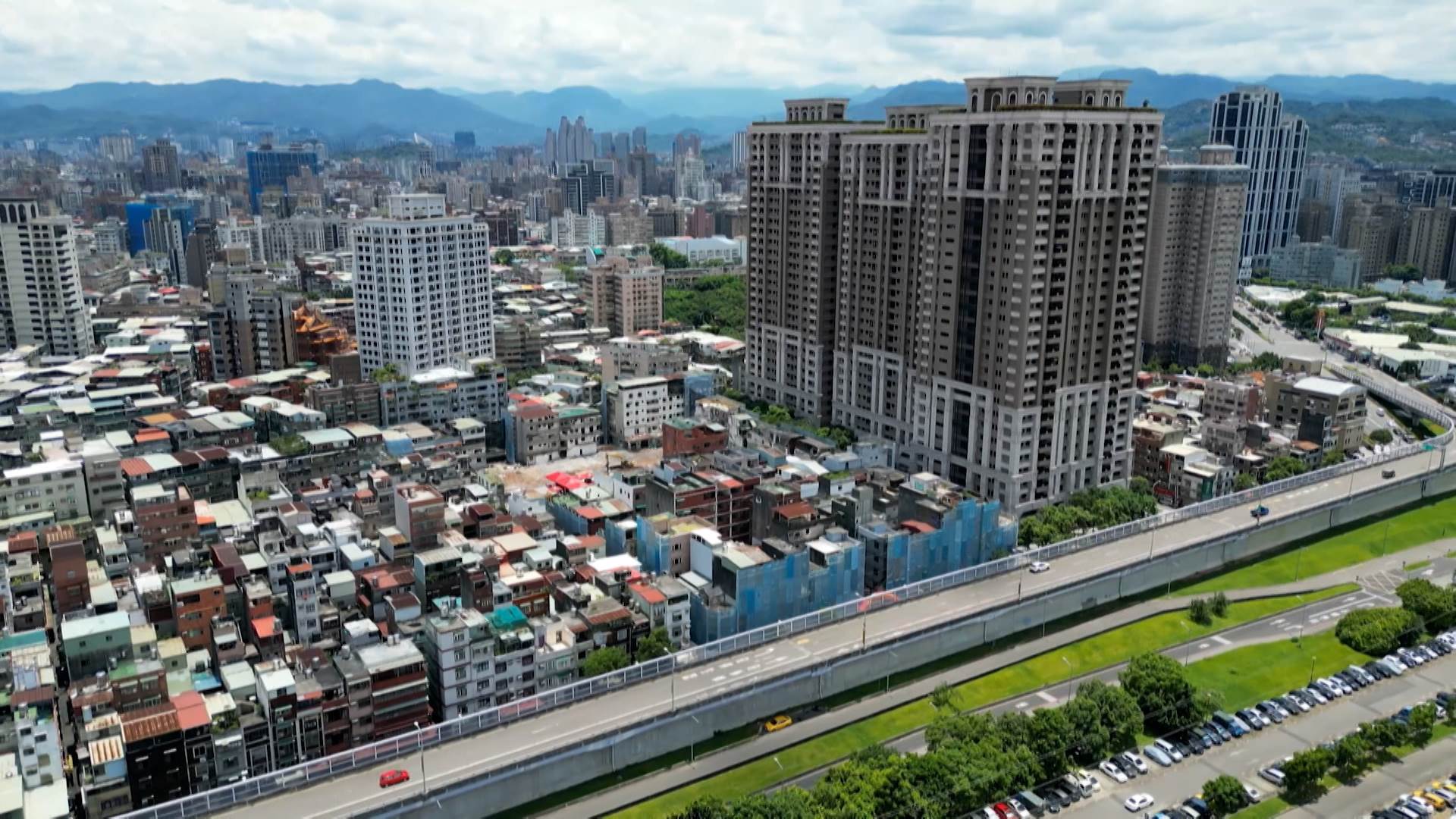 序列 18.00_01_33_21.Still013