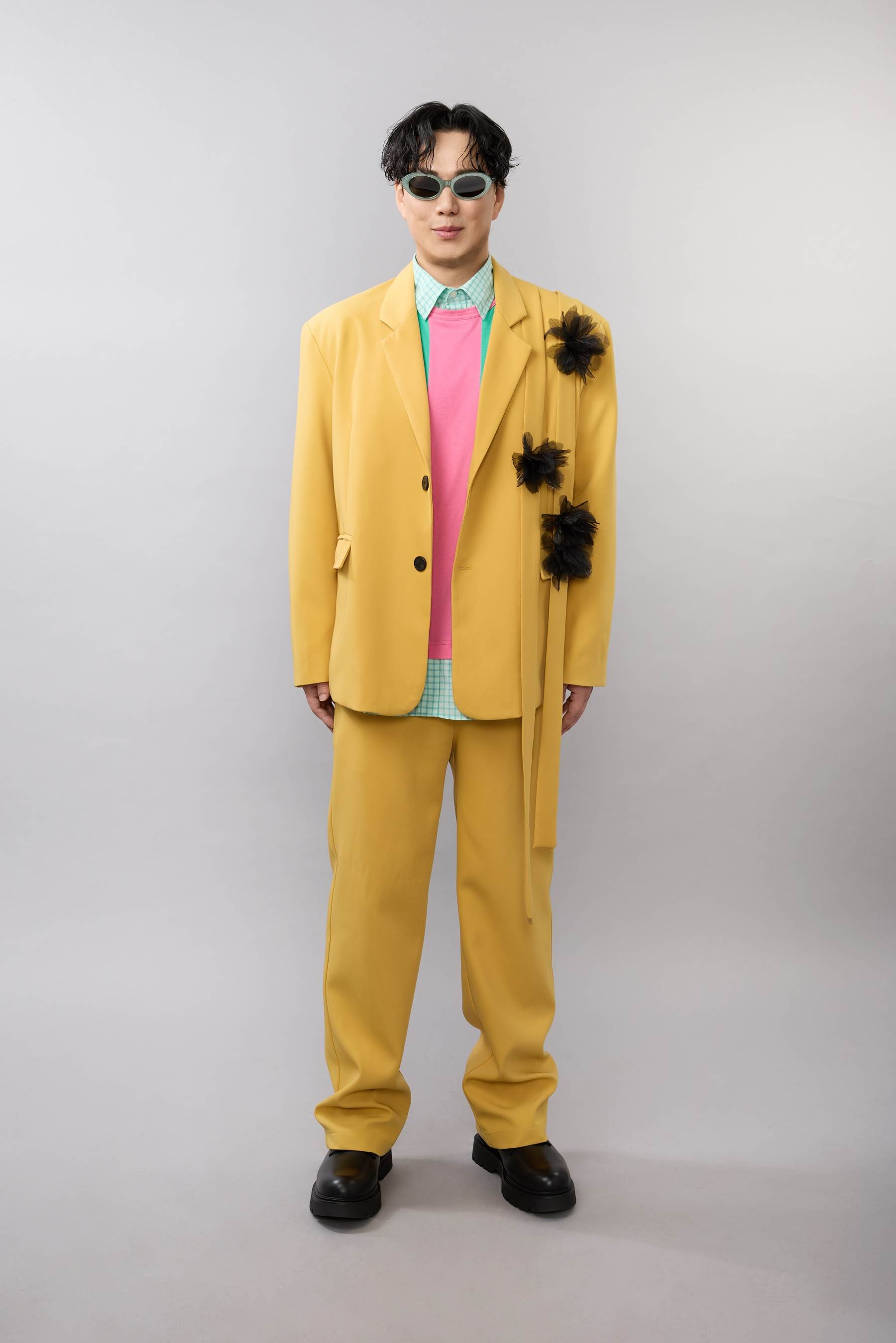 金曲歌王蕭煌奇和新北在地藝人李炳輝、全方位樂團，12月31日將於「<a href='/search/tags/閃耀新北1314跨河煙火/' target='_blank'>閃耀新北1314跨河煙火</a>」開唱。