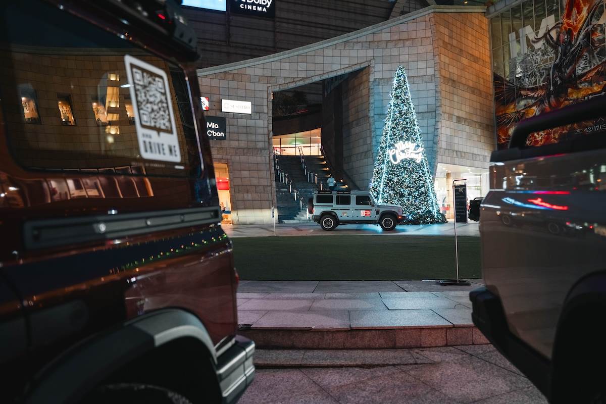 想看硬派又繽紛的Grenadier？美麗華百樂園廣場都看得到。（圖／永三提供）