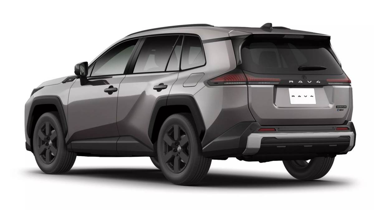 新RAV4在日本市場採用的是2.5升油電混合系統搭配E-Four電子四驅系統，最大綜效輸出約可達240匹。（圖／豐田提供）