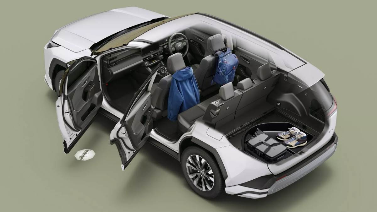 內裝預計配備大尺寸螢幕、高效多媒體系統與最新Toyota Safety Sense主動安全系統。（圖／豐田提供）