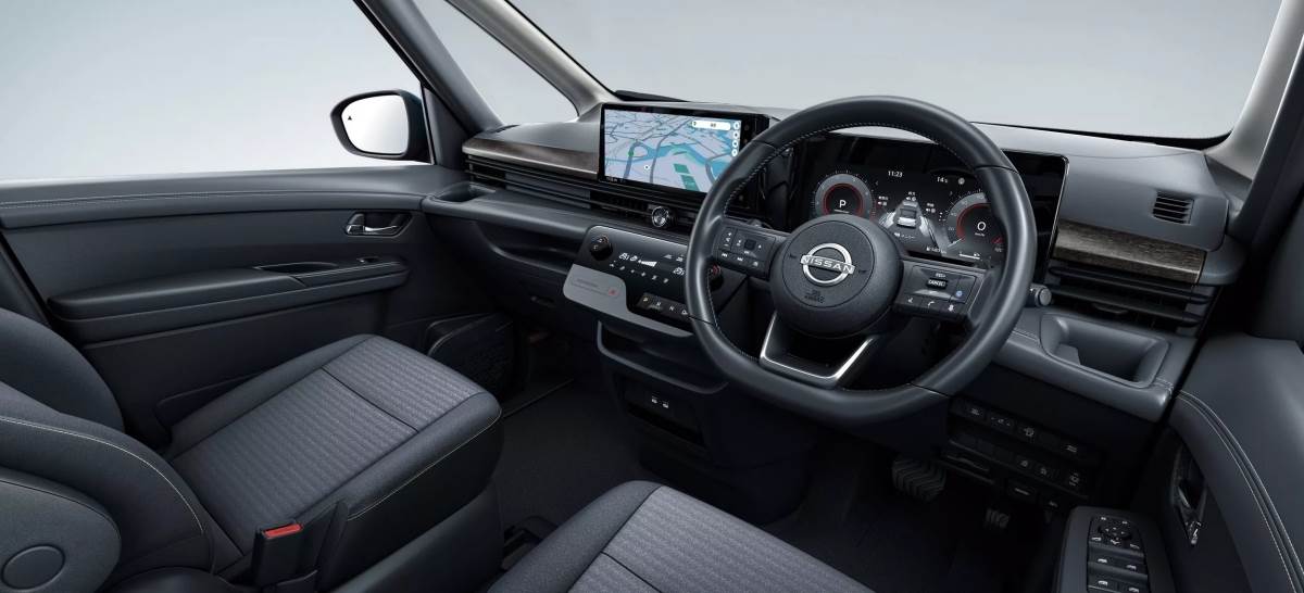 車內中央的12.3吋中控觸控螢幕，搭載更新版的NissanConnect系統，內建Google服務，方便連接雲端導航、音樂與搜尋等功能。（圖／日產提供）