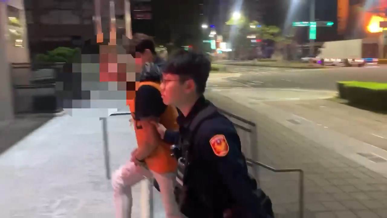 788140551.879023.mp4_snapshot_00.09.928