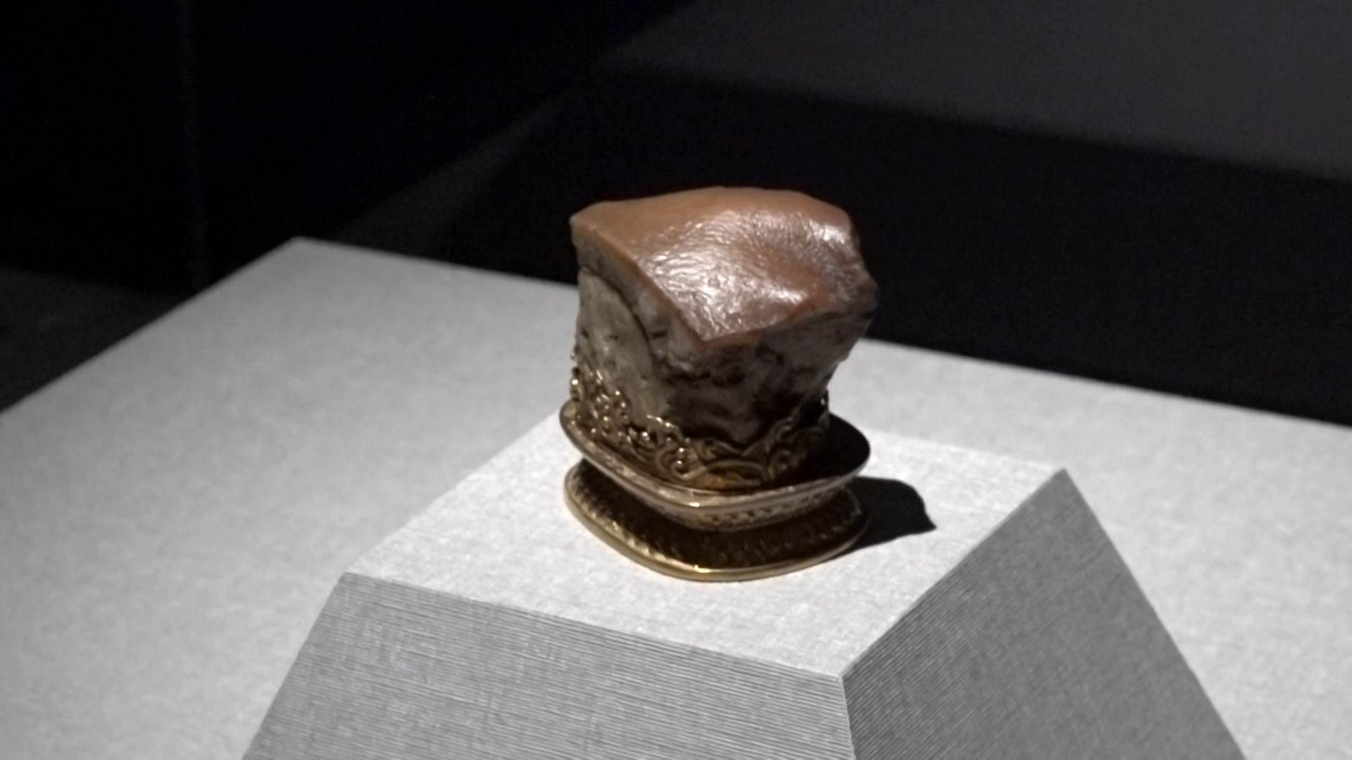 特展匯集了國立故宮博物院15件國寶,以及宜蘭在地15件重要文物,共30件珍貴展品同場呈現。(圖/東森新聞)