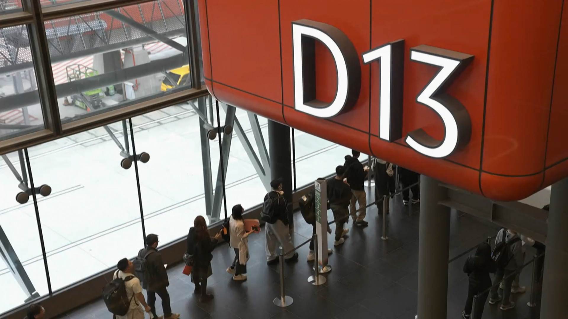 序列 18.00_00_33_08.Still013