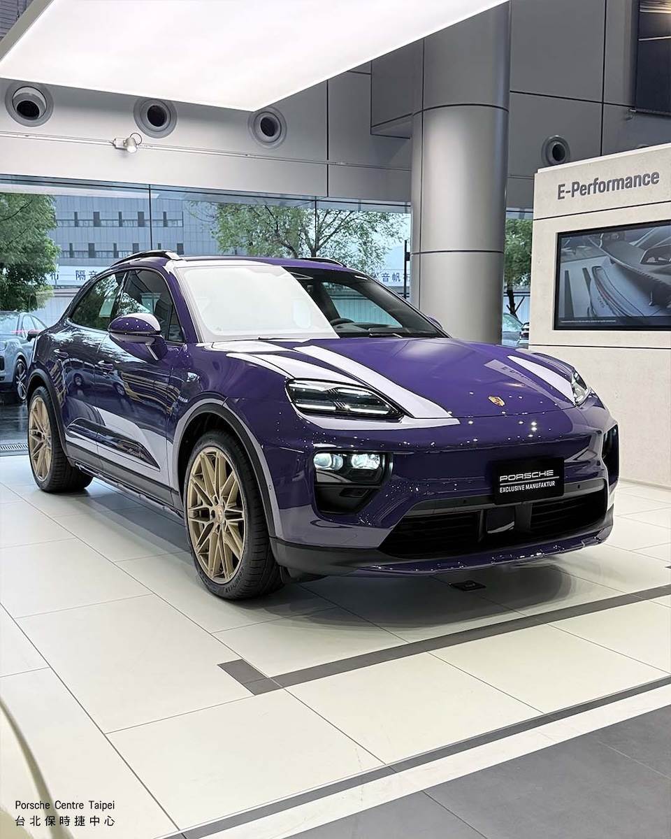 Macan Electric極致紫。（圖／台北保時捷中心提供）