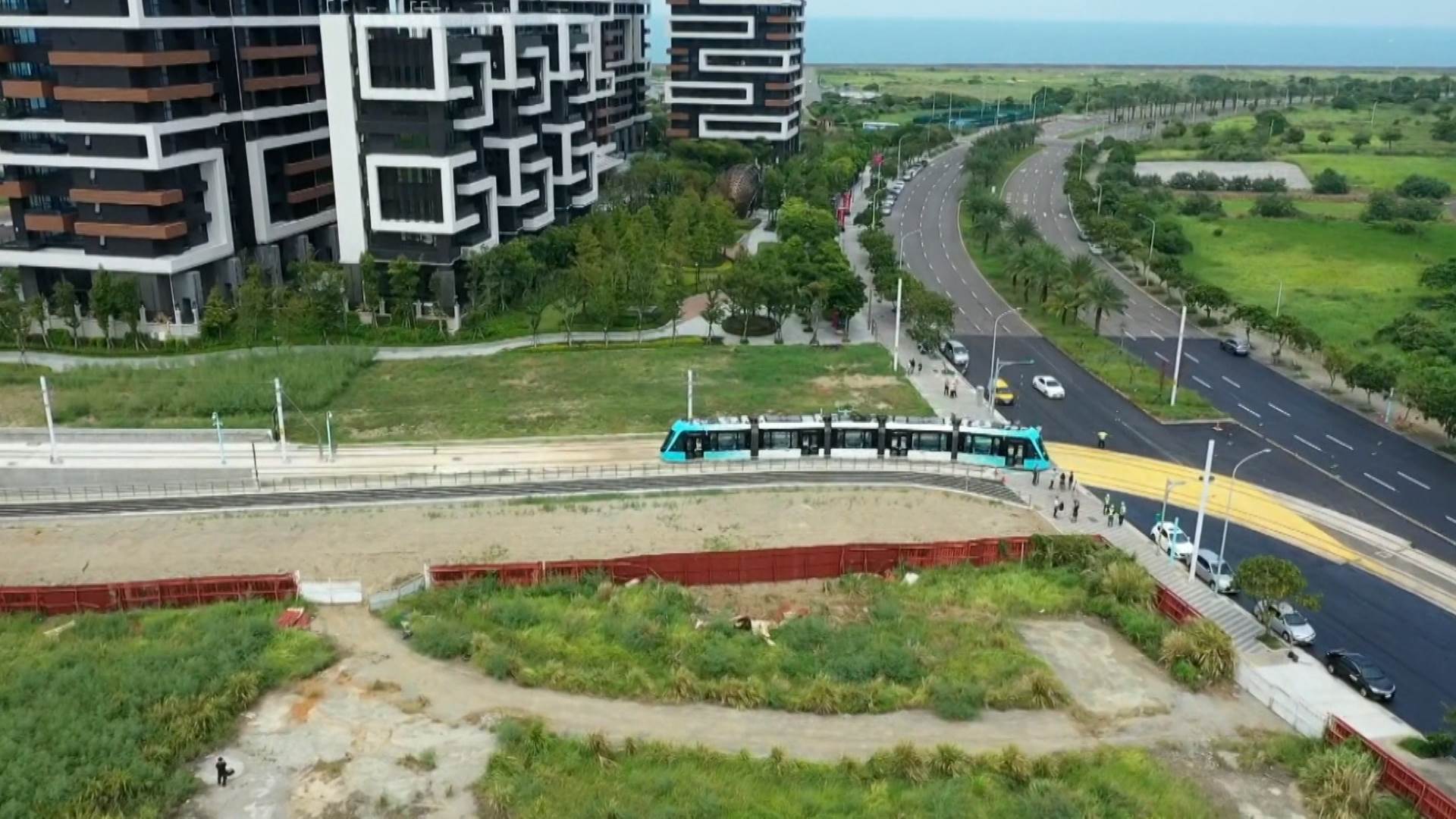 L BAR_整點用(修邊).00_05_20_17.Still018