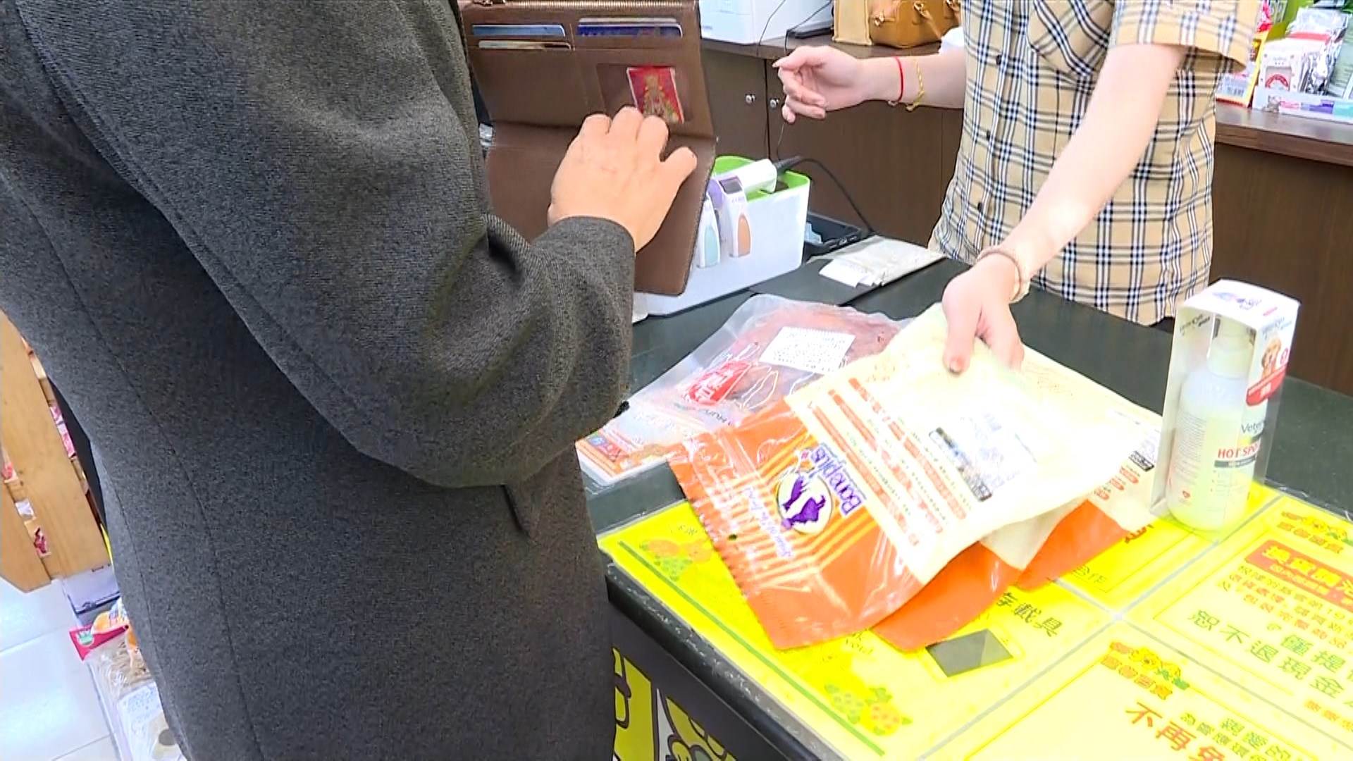 購物節帶動買氣,也連帶推升業者業績 。(圖/東森新聞)