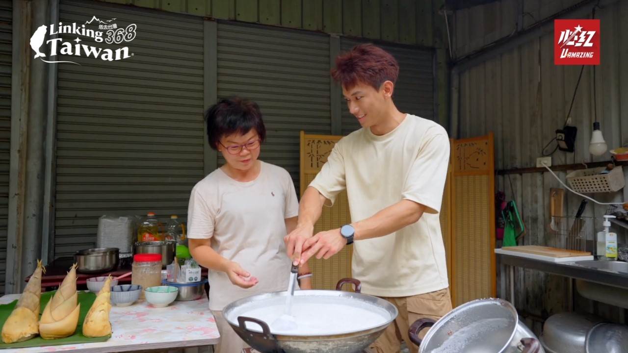 自小看著母親製粿，將家的味道化為日常幸福，並研發竹筍粿、地瓜粿等在地口味。（圖／Linking368Taiwan提供）