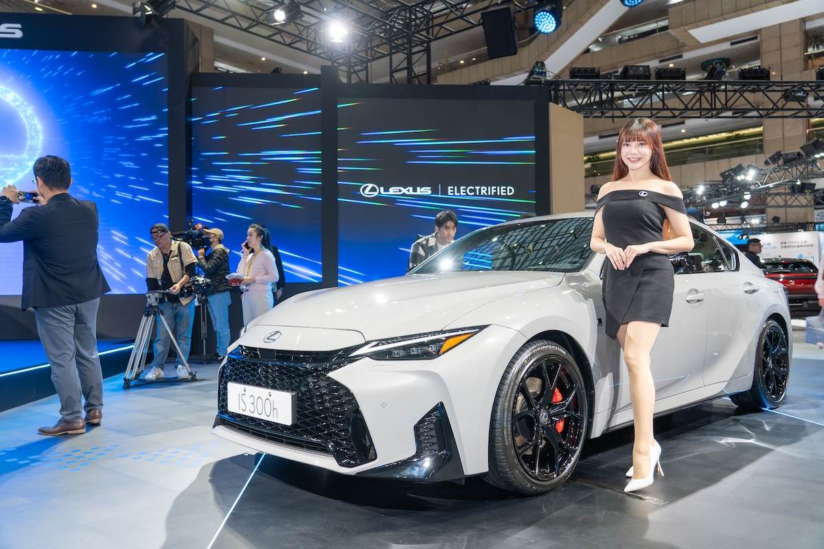 Lexus IS。（圖／林昱丞攝影）